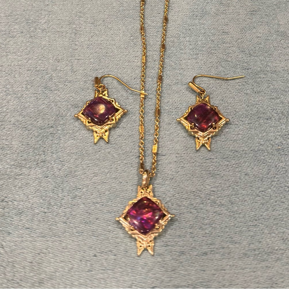 Kendra Scott Cass Necklace and Earrings in Purple Abalone and Vintage Gold